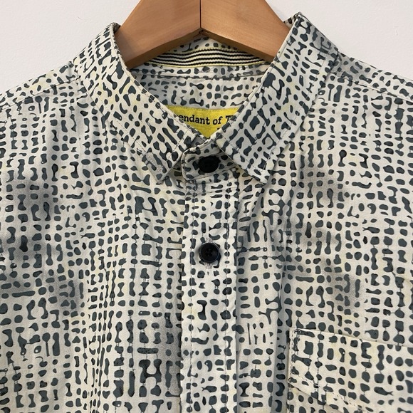 Descendant of Thieves Limited Edition Shirt XL Dot Print Short Sleeve Art Rare - Picture 4 of 16